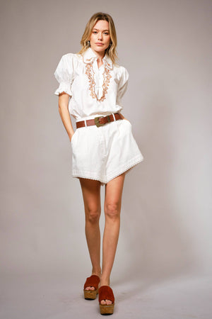 Embroidered Scallop Collar Puff Sleeve Top