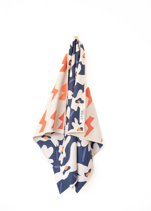 Aqua Daisy: Reversible Hand Towel: Blue/Orange/Cream / Hand Towel