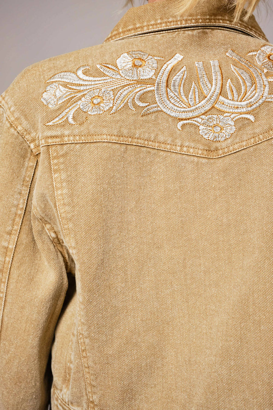 Garment Washed Embroidered Denim Jacket: WASHED BROWN