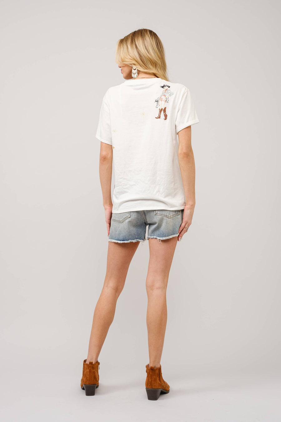 23228T - Western Motif Embroidered Graphic T Shirt: OFF WHITE / M